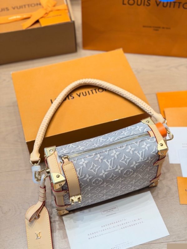 Daily Street Style LV Handbag LV266108 QA