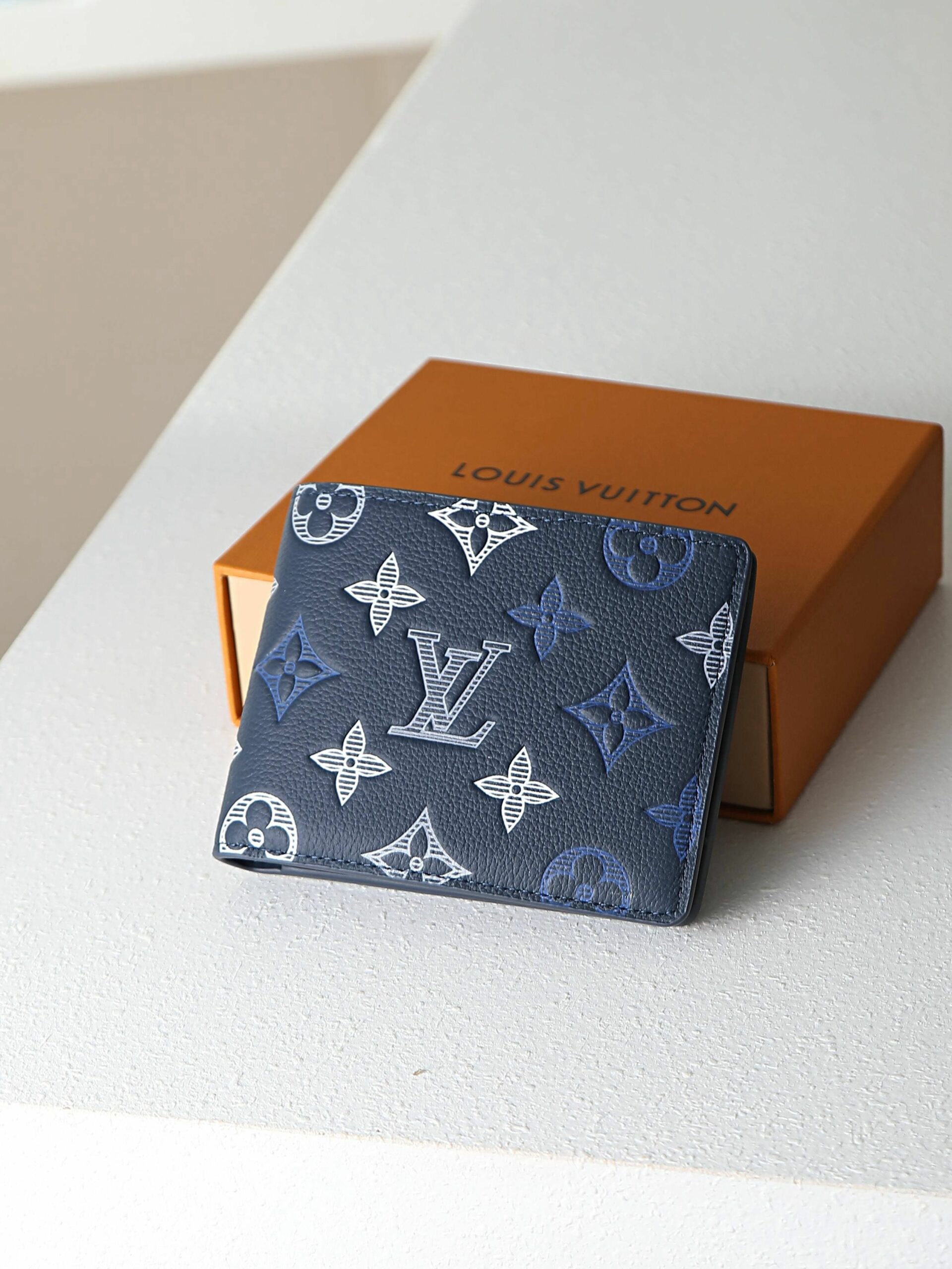 LV Multiple Wallet Monogram Ink 29137 LV Multiple Wallet Monogram Ink 29137