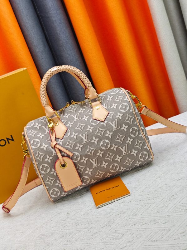 Premium Icon LV Handbag M28522-M28677 BC