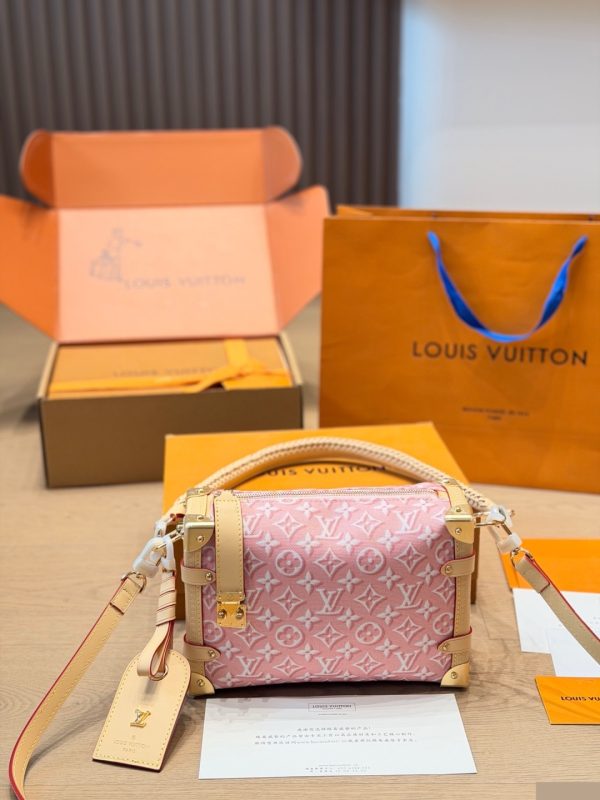 Daily Street Style LV Handbag LV266108 QA