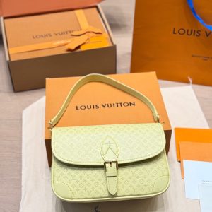 LV Resort Diane Handbag C2301500 8 fddfb28d