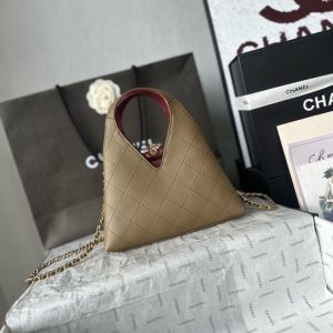 CN 25 Small Quilted Leather Shopping Bag AS6392 QA