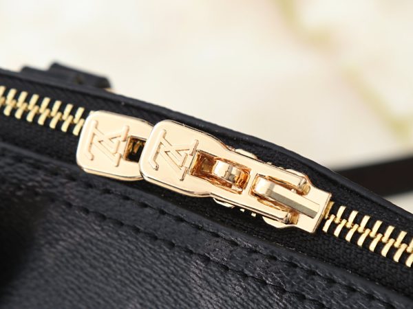 LV Squire East-West Bag M28953-M28951 BC