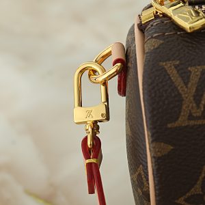 Premium Icon LV Handbag M25703-M29881 BC
