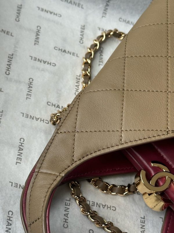 CN 25 Small Quilted Leather Shopping Bag AS6392 QA