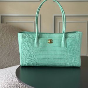 CN Small Shopping Bag Crocodile Embossed Mint Green Bag BC