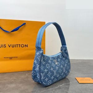 Daily Street Style LV Handbag DLV1 QA 3 208dc2e9
