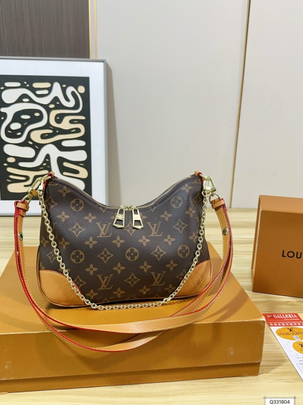 Daily Street Style LV Handbag DLV4 QA Daily Street Style LV Handbag DLV4 QA