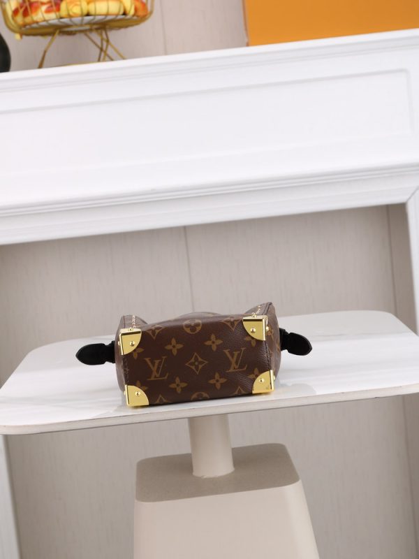 LV Nano Noé Trunk Bag M29323-M2A067 BC LV Nano Noé Trunk Bag M29323-M2A067 BC