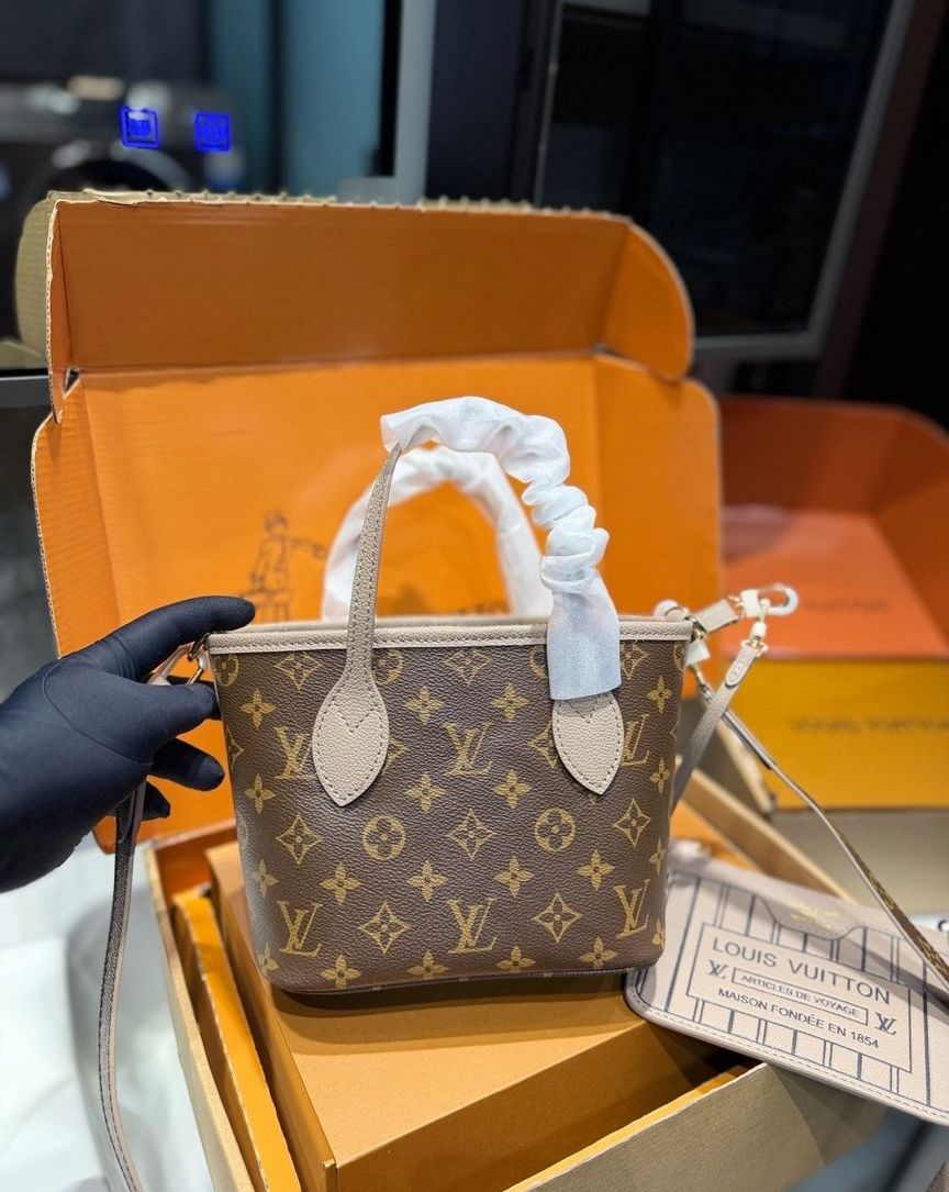 LV Neverfull Bandoulière Inside Out BB LV2511232 QA LV Neverfull Bandoulière Inside Out BB LV2511232 QA