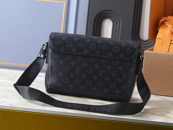 LV Courrier Messenger Monogram Bag M28629-M28630 BC LV Courrier Messenger Monogram Bag M28629-M28630 BC