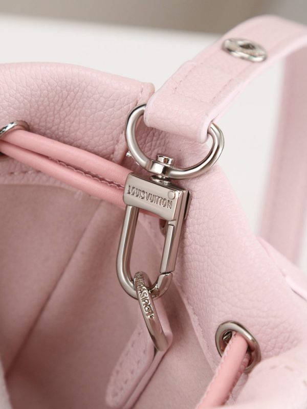 LV Nano Noé Trunk Bag M29323-M2A067 BC LV Nano Noé Trunk Bag M29323-M2A067 BC