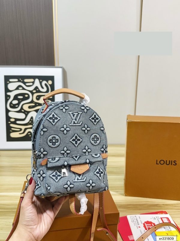 Daily Street Style LV Handbag DLV5 QA Daily Street Style LV Handbag DLV5 QA