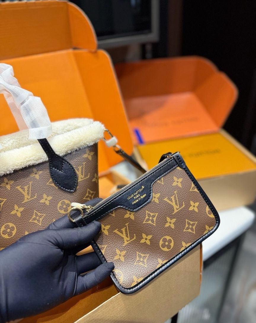 LV Neverfull Bandoulière Inside Out BB LV2511232 QA LV Neverfull Bandoulière Inside Out BB LV2511232 QA