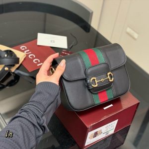 GG Horsebit 1955 Small Shoulder Bag C2301450