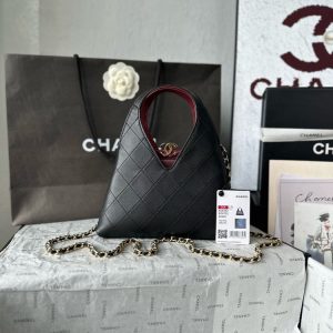 CN 25 Small Quilted Leather Shopping Bag AS6392 QA
