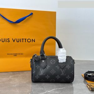 Daily Street Style LV Handbag DLV1 QA Daily Street Style LV Handbag DLV1 QA