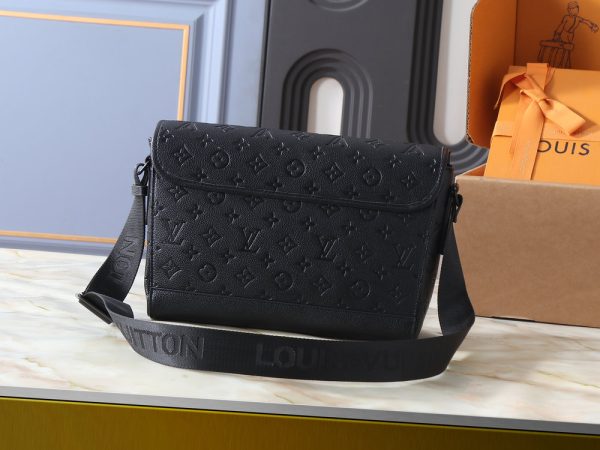 LV Courrier Messenger Monogram Bag M28629-M28630 BC LV Courrier Messenger Monogram Bag M28629-M28630 BC