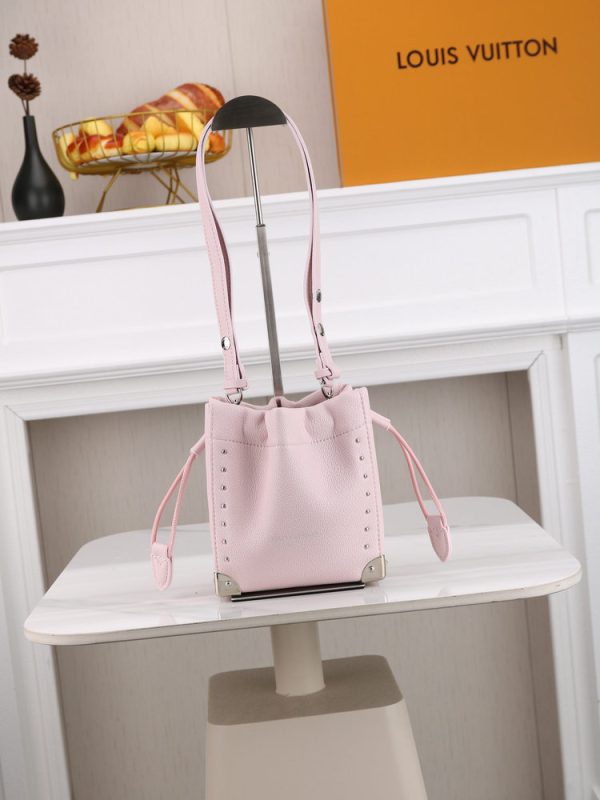 LV Nano Noé Trunk Bag M29323-M2A067 BC LV Nano Noé Trunk Bag M29323-M2A067 BC