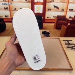 8437aa76