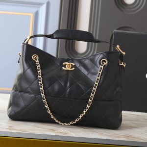 CN 25A Hobo Bag AS5634