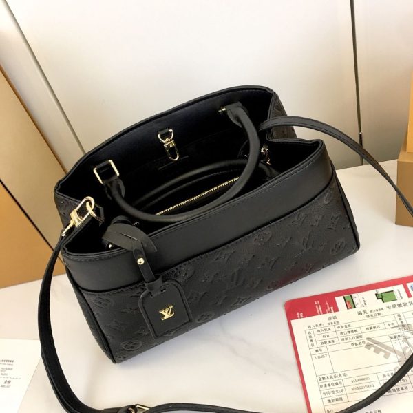 LV Avenue PM Monogram Empreinte Leather M25577 BC