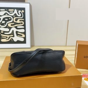 Daily Street Style LV Handbag DLV4 QA 5 98b4d4af
