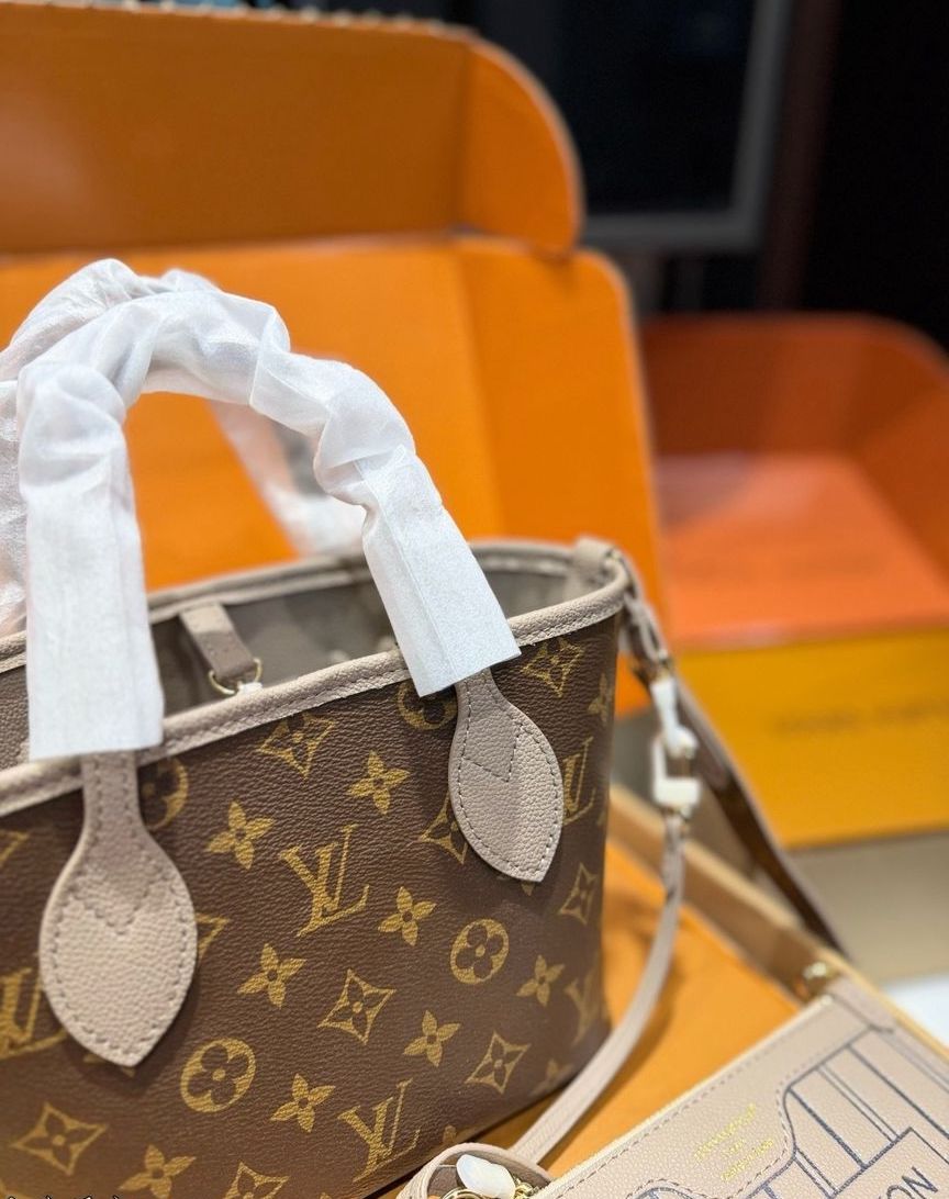 LV Neverfull Bandoulière Inside Out BB LV2511232 QA LV Neverfull Bandoulière Inside Out BB LV2511232 QA