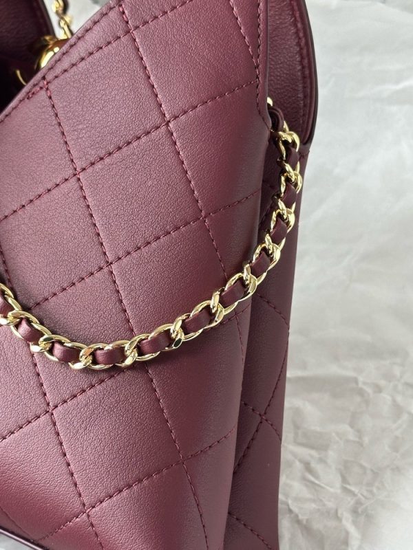 CN 25 Small Quilted Leather Shopping Bag AS6392 QA