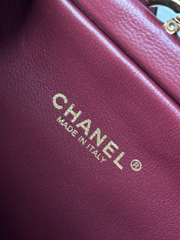 CN 25 Small Quilted Leather Shopping Bag AS6392 QA