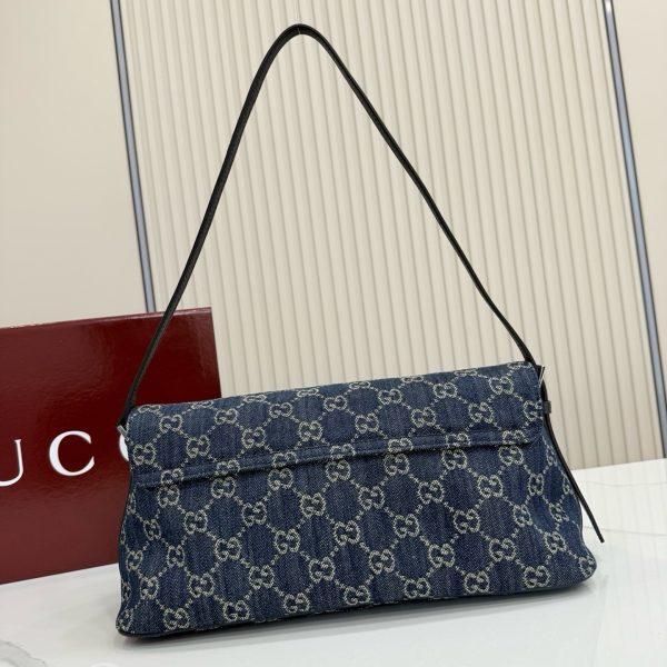 GG Madison Medium Shoulder Bag KK04150