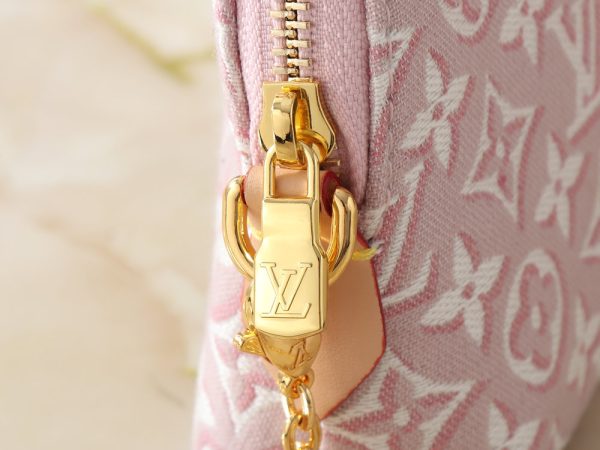 LV Pochette Cosmétique Bag M2A419-M28679 BC LV Pochette Cosmétique Bag M2A419-M28679 BC