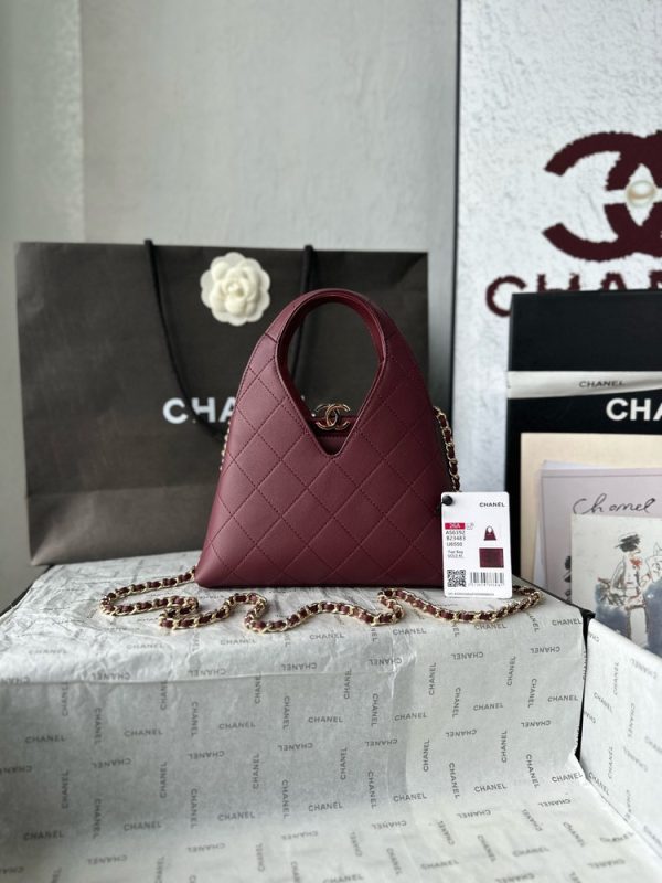 CN 25 Small Quilted Leather Shopping Bag AS6392 QA