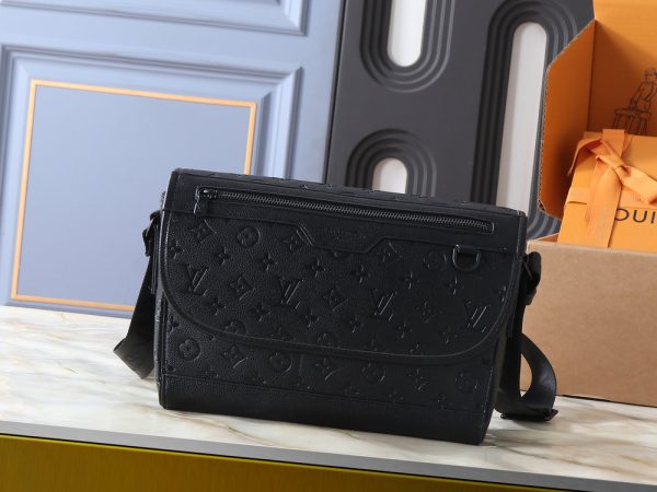 LV Courrier Messenger Monogram Bag M28629-M28630 BC LV Courrier Messenger Monogram Bag M28629-M28630 BC