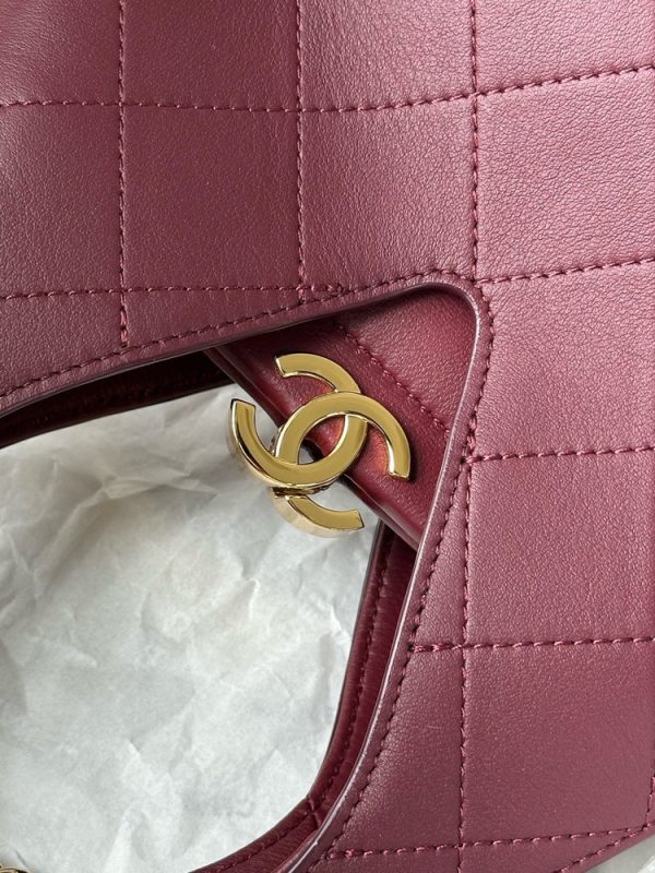 CN 25 Small Quilted Leather Shopping Bag AS6392 QA