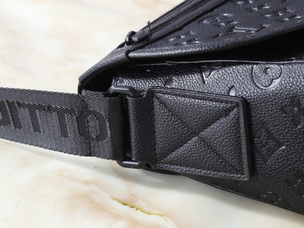 LV Courrier Messenger Monogram Bag M28629-M28630 BC LV Courrier Messenger Monogram Bag M28629-M28630 BC