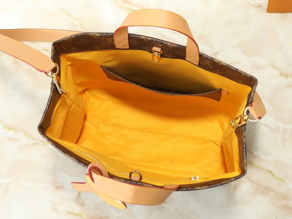Premium Icon LV Handbag M26082-M15273 BC