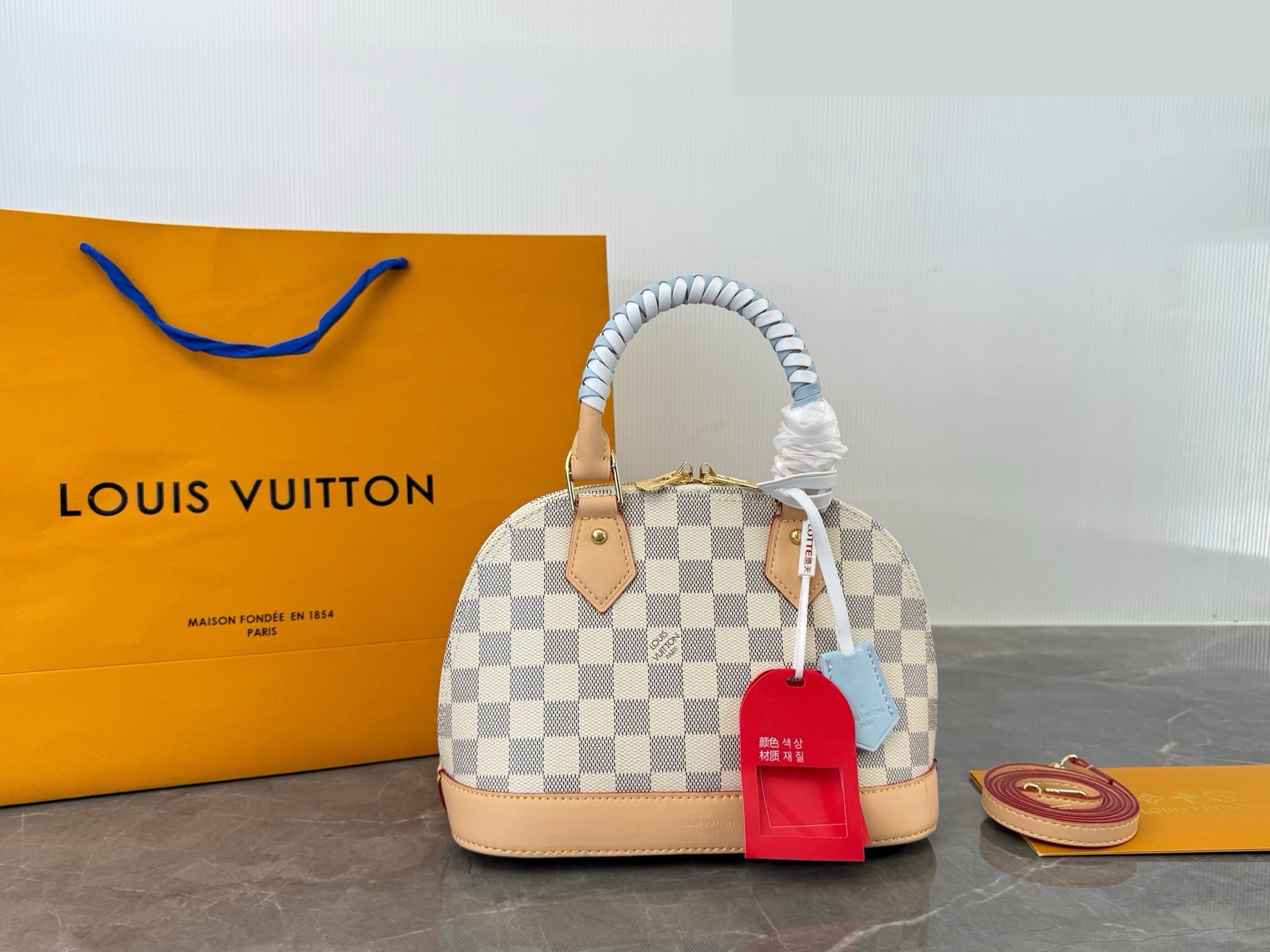 Daily Street Style LV Handbag DLV3 QA Daily Street Style LV Handbag DLV3 QA