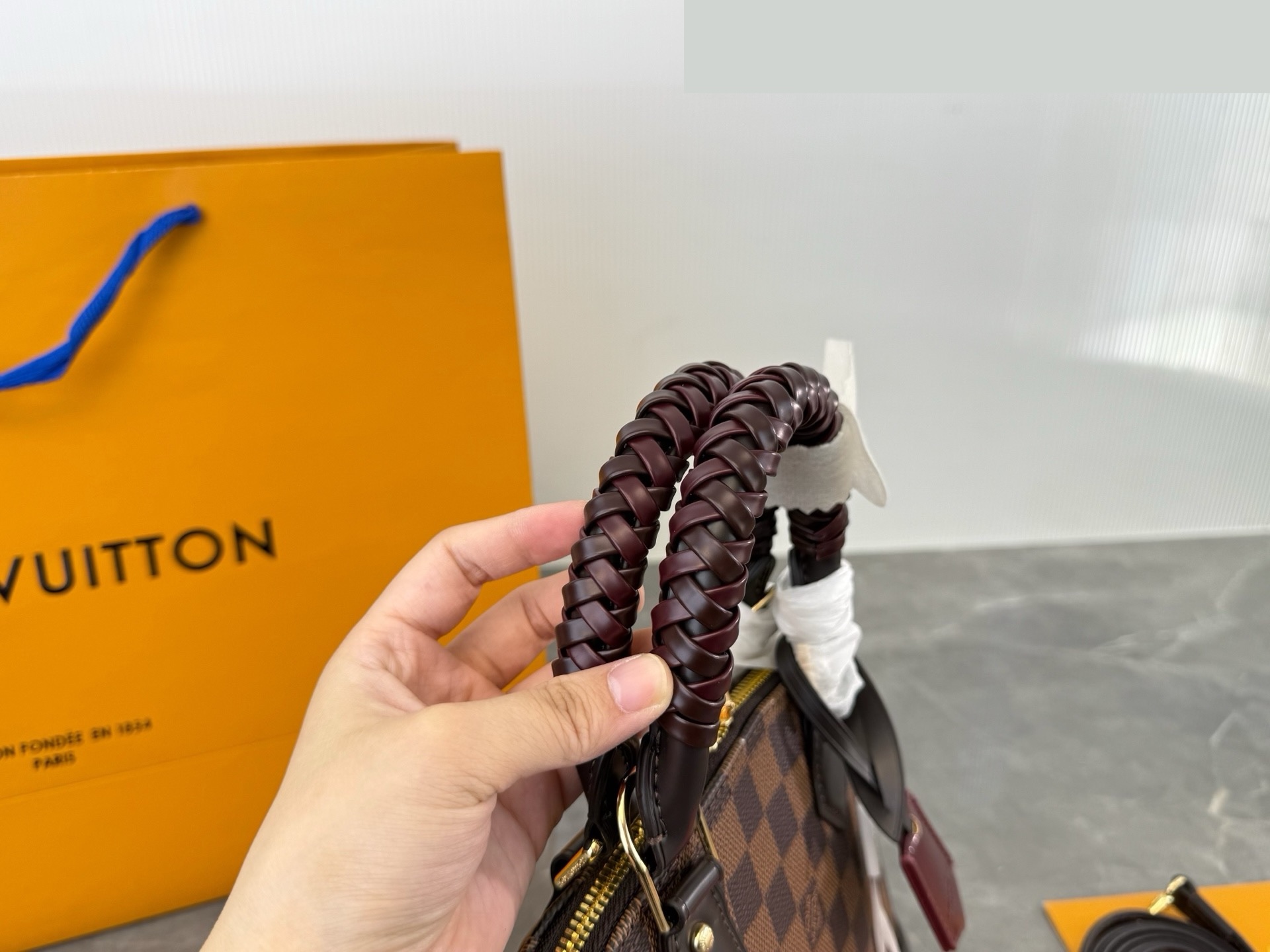 Daily Street Style LV Handbag DLV3 QA Daily Street Style LV Handbag DLV3 QA
