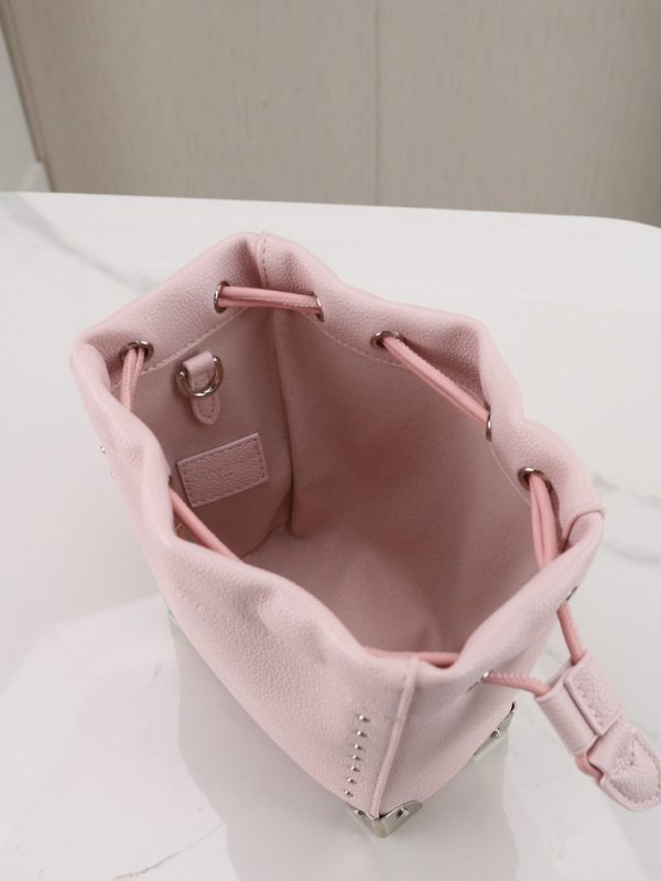LV Nano Noé Trunk Bag M29323-M2A067 BC LV Nano Noé Trunk Bag M29323-M2A067 BC