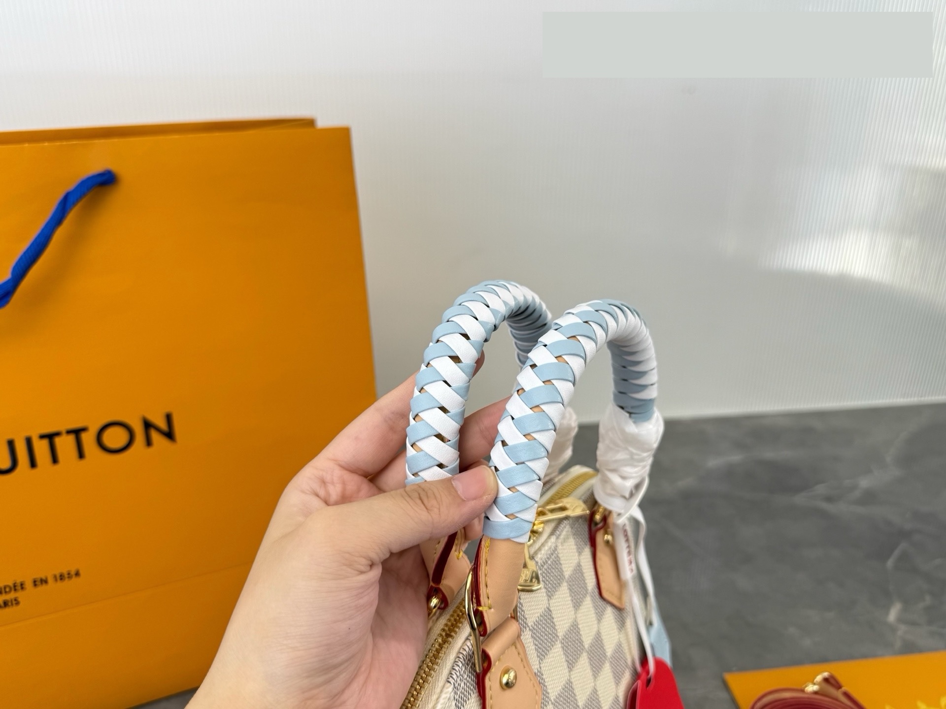 Daily Street Style LV Handbag DLV3 QA Daily Street Style LV Handbag DLV3 QA
