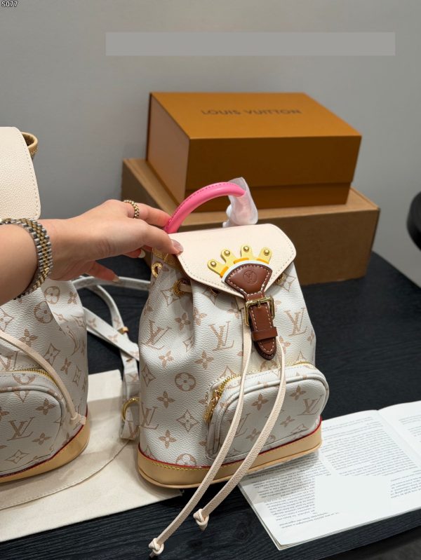 Daily Street Style LV Handbag LV2672910 QA