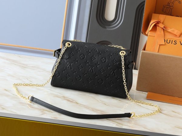 LV Anytime Flap Bag M14604-M14973 BC LV Anytime Flap Bag M14604-M14973 BC