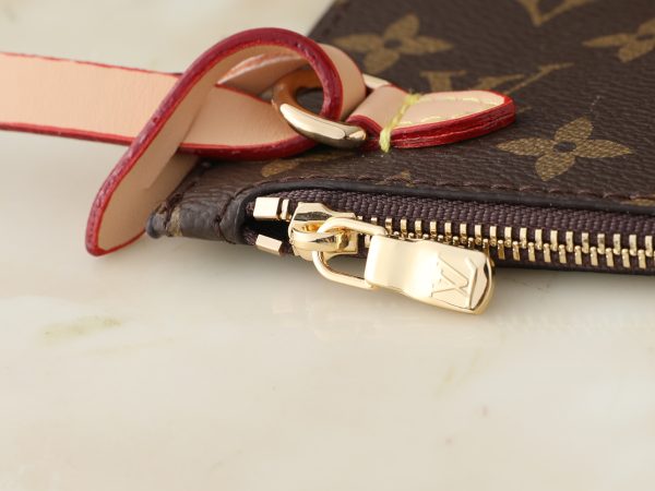LV Carry It M2A964 BC LV Carry It M2A964 BC