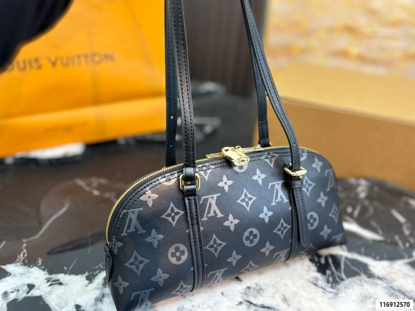 LV Squire East-West QA LV Squire East-West QA
