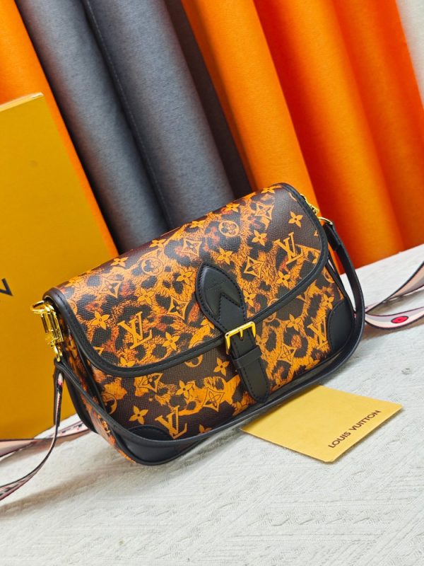 LV Diane Monogram Leopard Canvas Bag M45985 BC LV Diane Monogram Leopard Canvas Bag M45985 BC