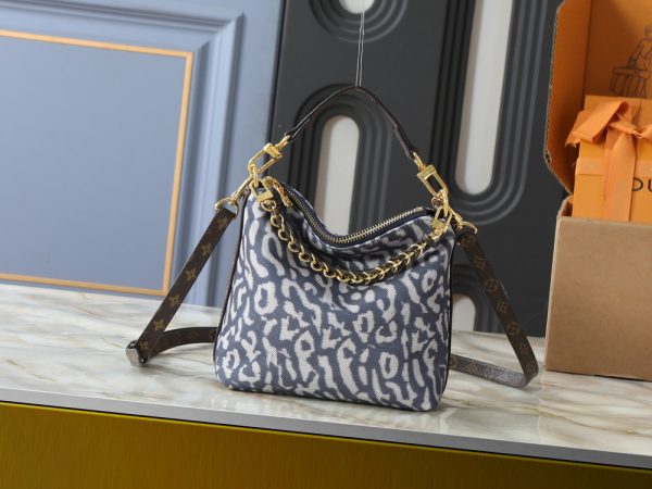 LV Multipass Mini Bag M3A389-M29010 BC LV Multipass Mini Bag M3A389-M29010 BC