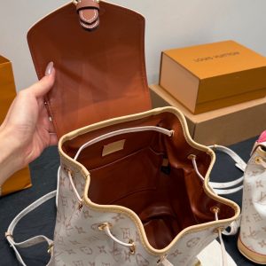 Daily Street Style LV Handbag LV2672910 QA