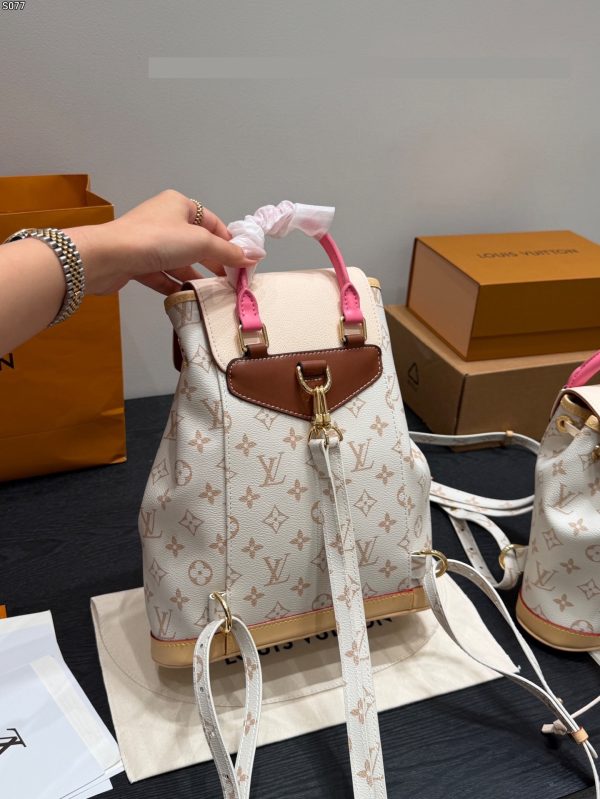 Daily Street Style LV Handbag LV2672910 QA