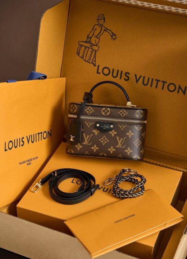 LV Vanity Chain Pouch Monogram Reverse Canvas Bag LV Vanity Chain Pouch Monogram Reverse Canvas Bag